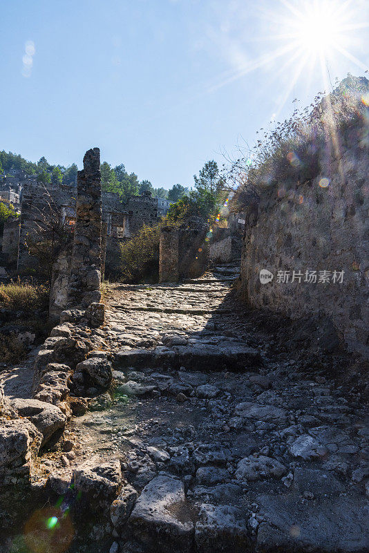 废弃的Kayakoy (Levissi Village, Karmylassos)石屋